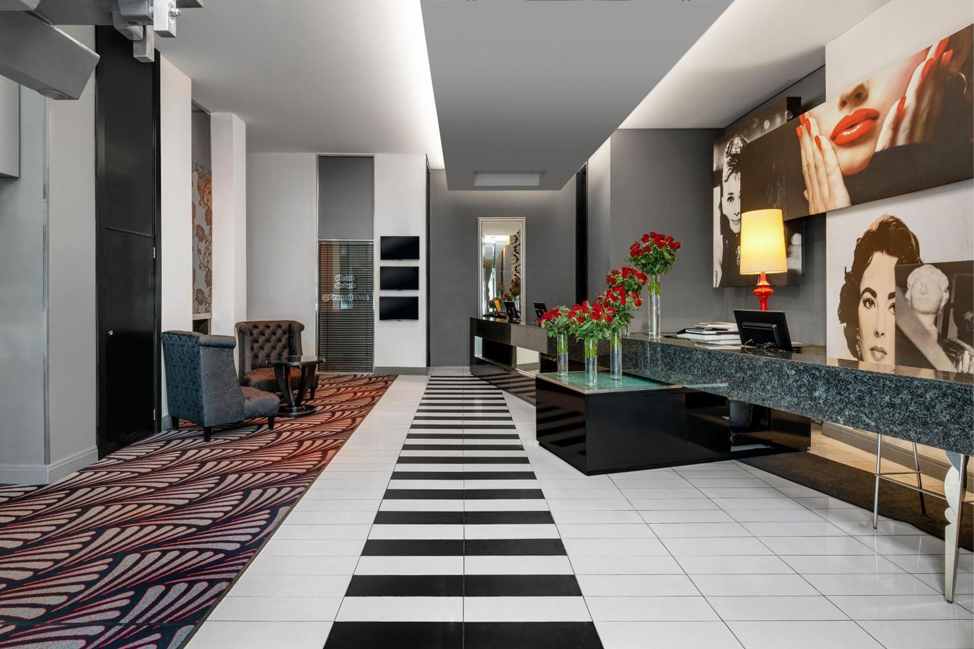 Protea Hotel Fire & Ice! By Marriott Johannesburg Melrose Arch Exterior photo