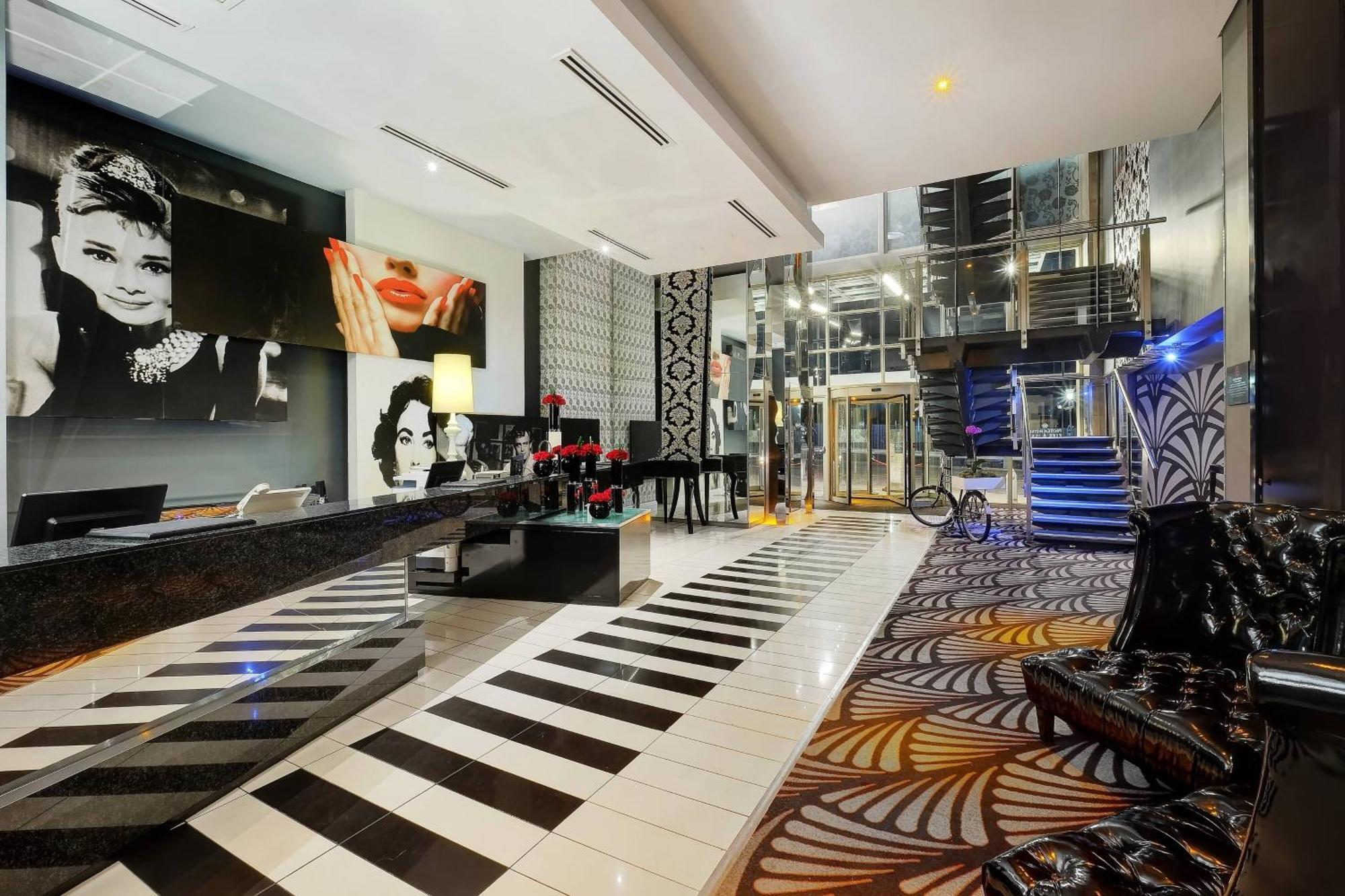 Protea Hotel Fire & Ice! By Marriott Johannesburg Melrose Arch Exterior photo